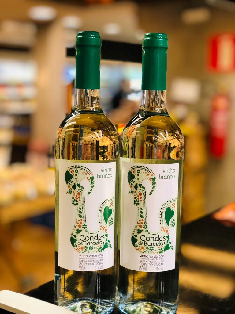 Vinho Branco Português Conde de Barcelos Vinho Verde 750 ml